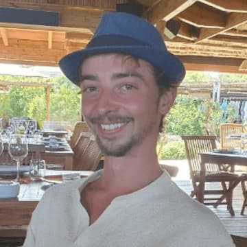 A photo of Ricky Escalpon.